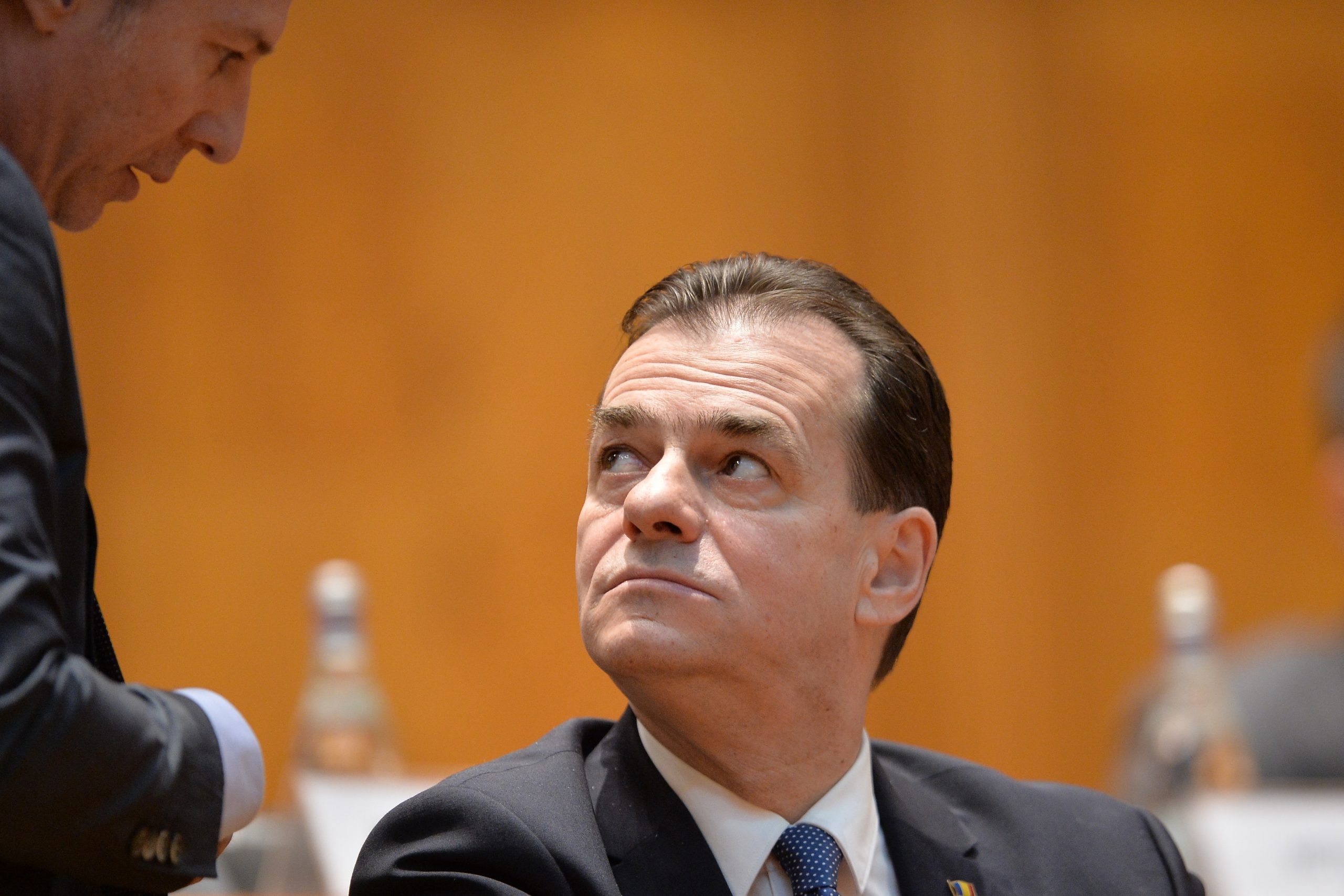 Cele 25 de ordonanțe de urgență adoptate de Guvern. Avocatul Poporului: „O gravă abatere de la Constituţie”. Explicațiile lui Orban