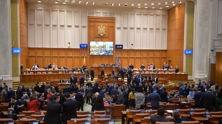 Guvernul Orban a fost demis cu 261 de voturi. Ce urmează după adoptarea moțiunii de cenzură