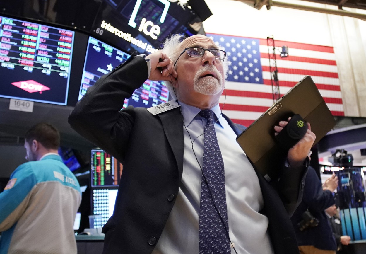 Wall Street continuă prăbuşirea. Coronavirusul a șters 6 trilioane de $ de pe bursele internaționale