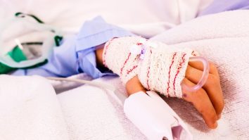 copil, patul de spital