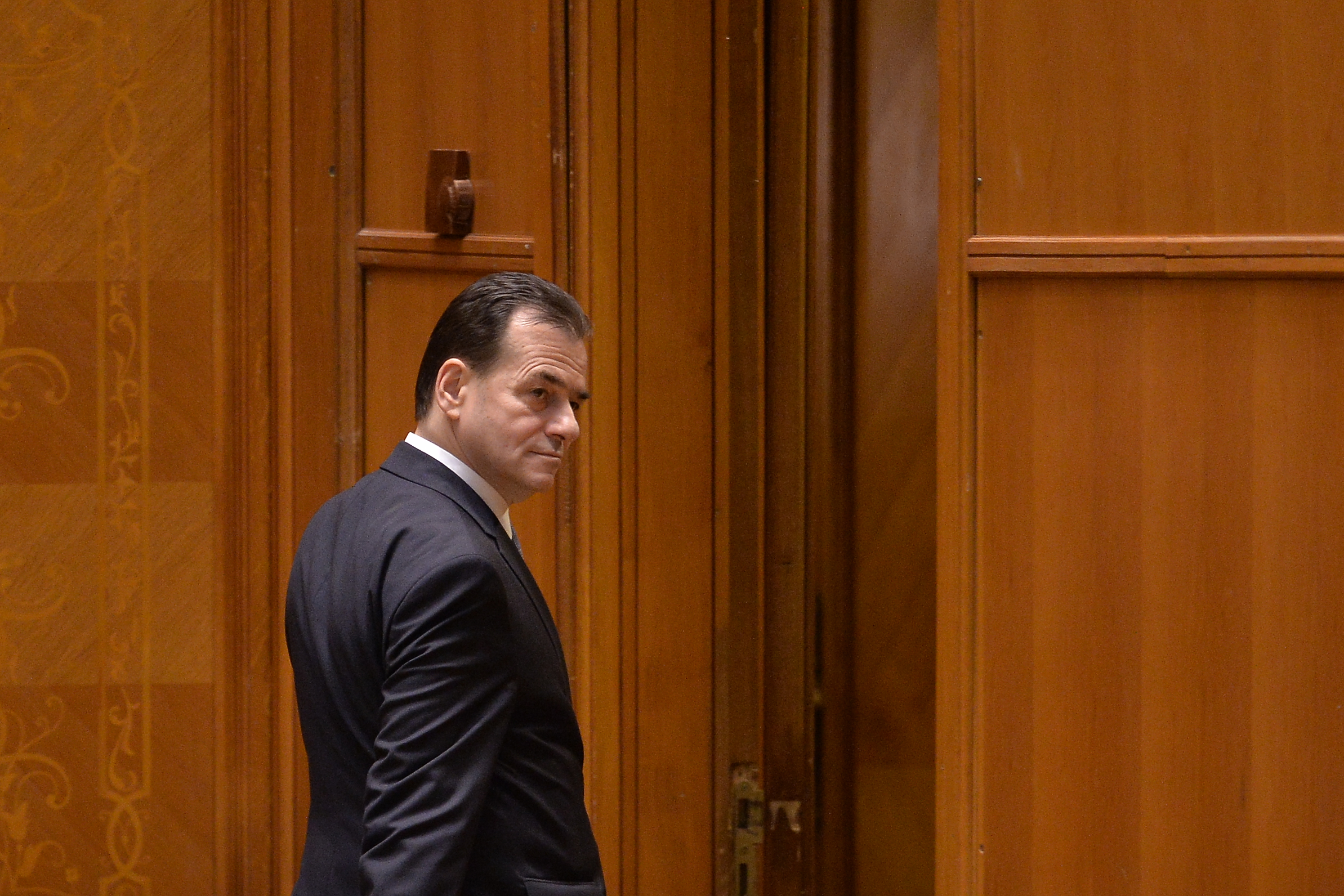 Orban promite compensarea sau amânarea la plată a unor obligaţii fiscale