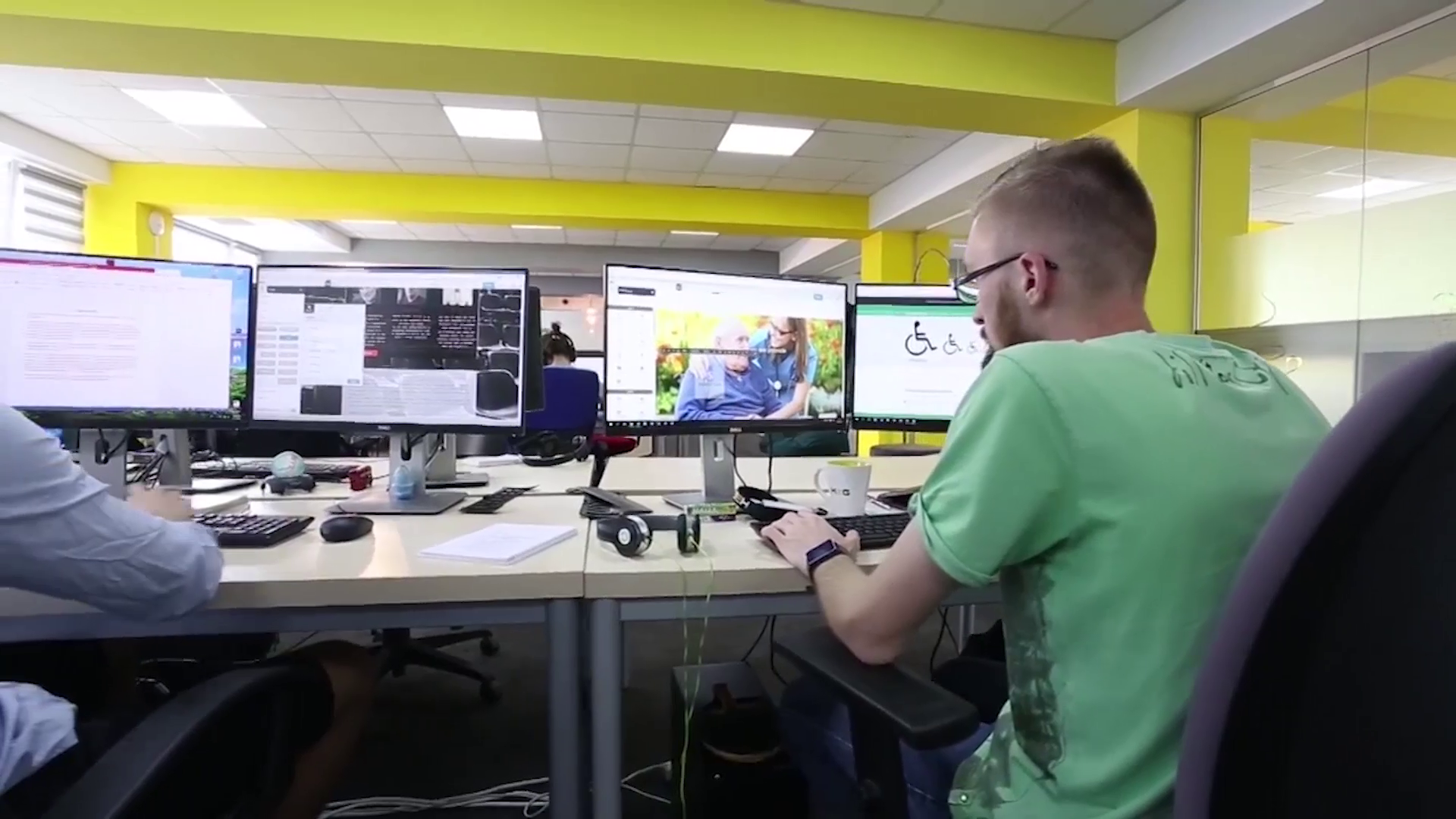 De ce câştigă şeful tău de 10 ori mai mult decât tine. În Germania, diferenţa dintre subaltern şi manager este de trei ori mai mică