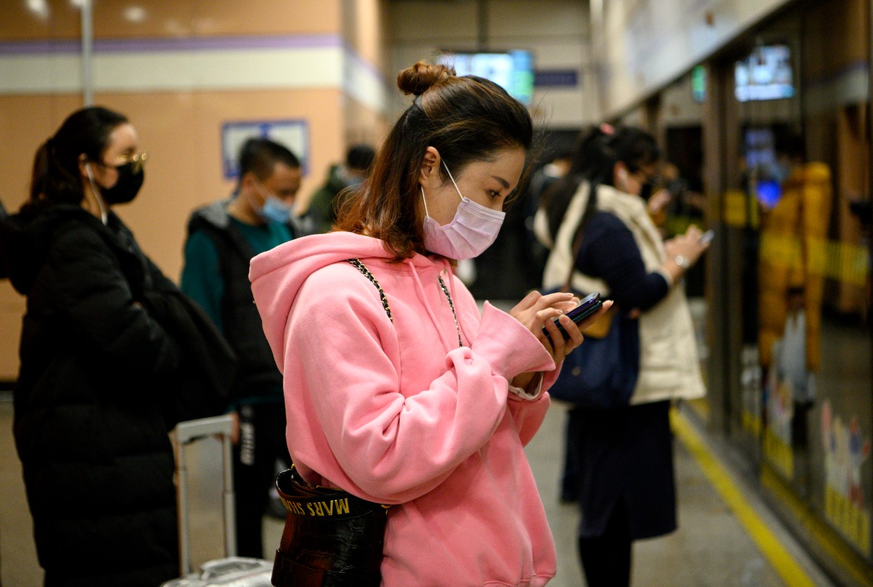 Linia verde la care românii pot suna gratuit pentru a afla informații despre coronavirus