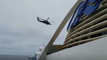 Garda Naţională din California a livrat kituri pentru teste de coronavirus navei Grand Princess