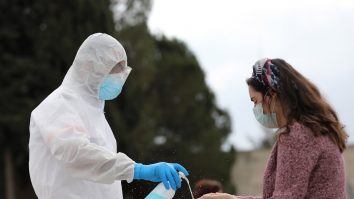 Măsuri dure în Israel. Oricine ajunge în țară va sta în carantină 14 zile sau va fi repatriat