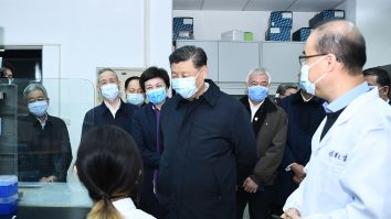 Președintele chinez Xi Jinping a vizitat Wuhan. Expert: E un semn că țara a depășit cel mai negru moment
