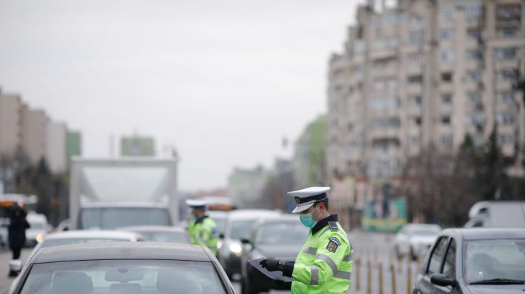 Pe 15 mai restricţiile se ridică şi nu prea. Iohannis spune că nu vei putea ieși din oraș însă Orban îți dă speranțe