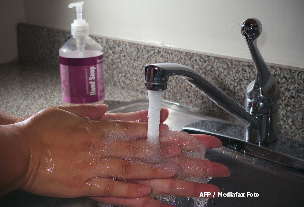 Spălatul pe mâini poate deveni o obsesie. Recomandări pentru ca obiceiul să nu te afecteze din punct de vedere psihic