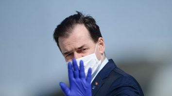 Ludovic Orban: Adolescenţii sunt „răspândaci” de virus