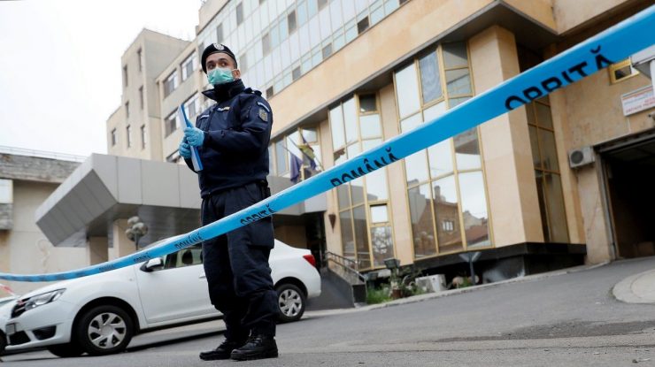 Fostul ofițer MAI, care a infectat zeci de oameni, s-a vindecat de coronavirus și a fost externat