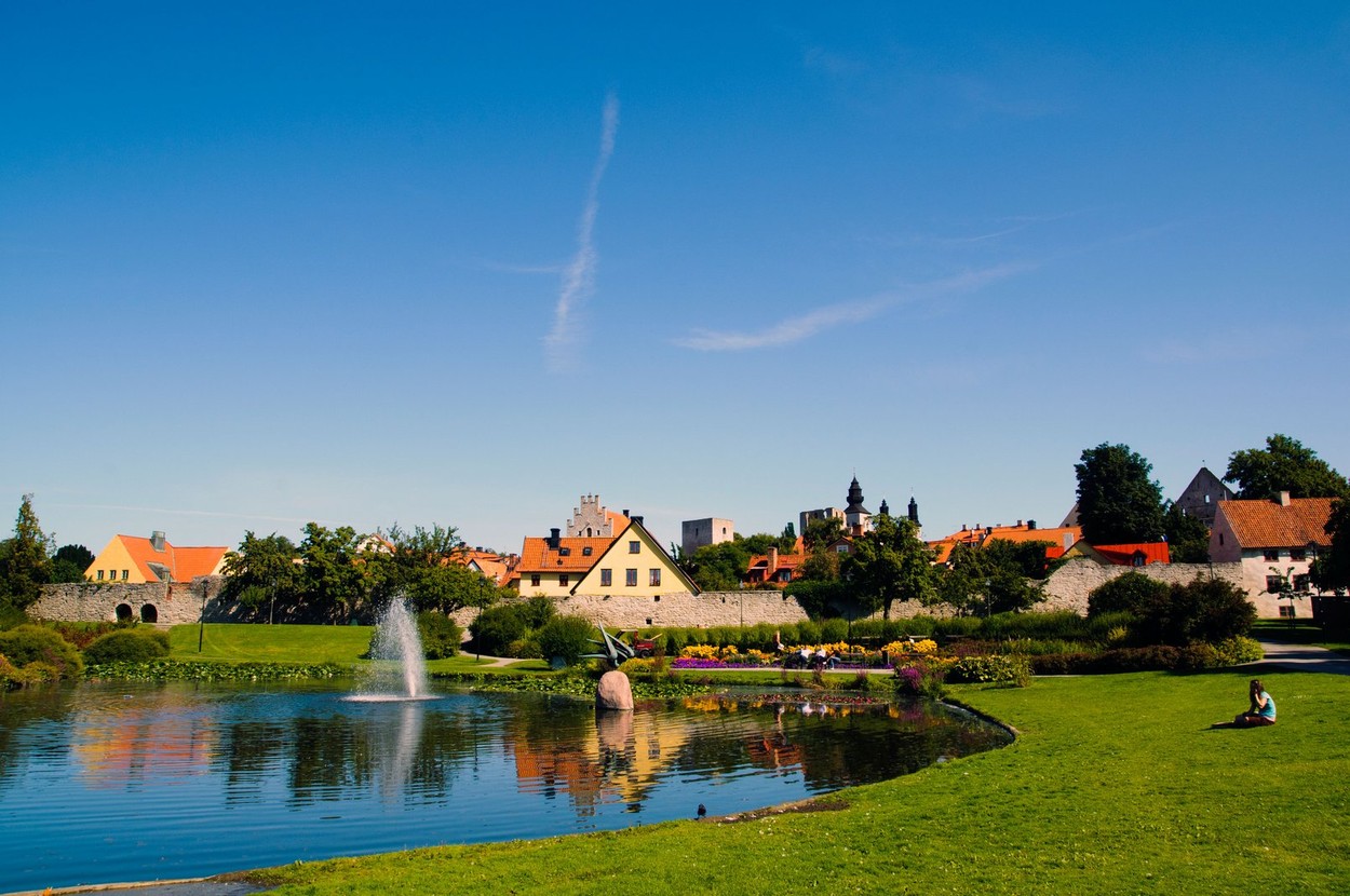 Cele două ţări europene care nu au depăşit încă vârful epidemiei. Au preferat să ofere „libertate” oamenilor