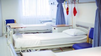 Cel mai mare spital de copii din sud-estul ţării a primit un aparat pentru depistarea Covid-19. Echipamentul costă 150.000 de lei și face 5 teste pe oră