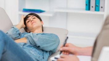 Boala care „tace” și te consumă zi de zi. Psiholog: După criza medicală, trebuie să ne ocupăm de sănătatea mintală