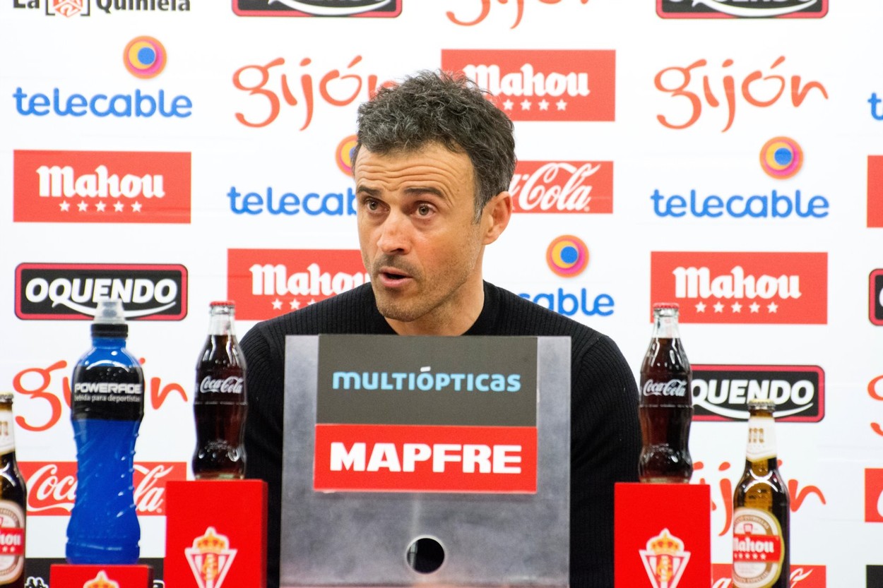 Selecţionerul Spaniei, Luis Enrique, a cerut reducere salarială: „În aceste momente, fotbalul nu mai este atât de important”