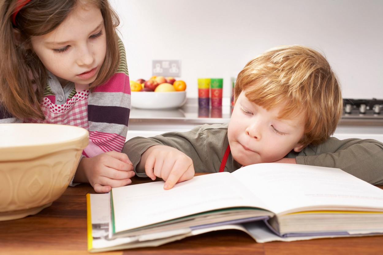 Disperați să caute bone pentru cei mici, părinții sunt gata să plătească chiar și testul Covid-19