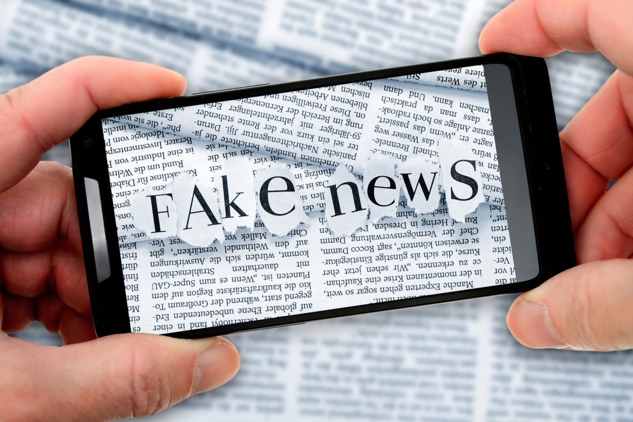 STUDIU. Cum influențează vârsta consumul de știri false