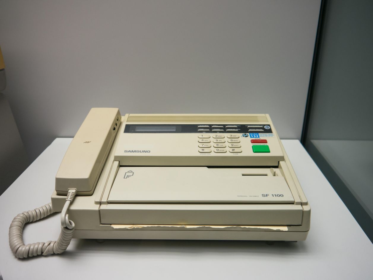 România, 2020. Un caz mortal de COVID-19 a fost raportat după câteva zile pentru că nu mergea faxul