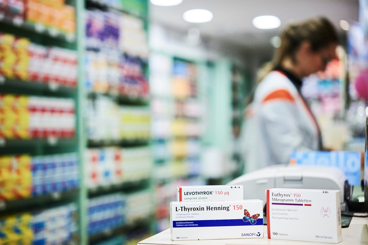 Isteria Euthyrox pe vremea Covid-19. Zeci de români au luat cu asalt farmaciile pentru a cumpăra medicamentul