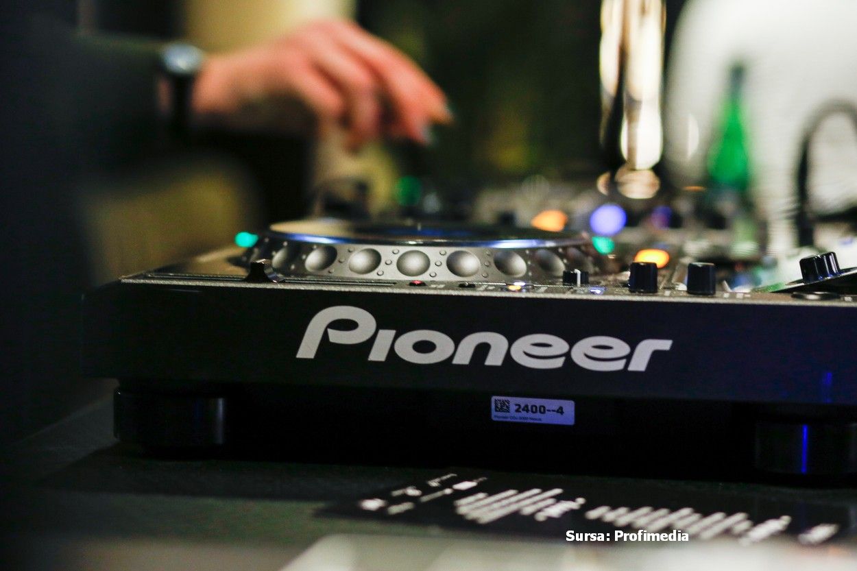 Cel mai longeviv DJ din lume. S-a retras la 96 de ani, după 72 de ani de carieră