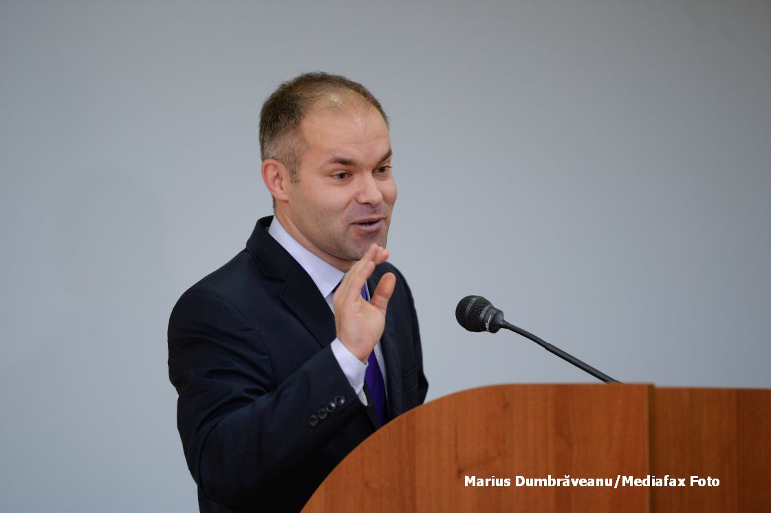 Daniel Funeriu: Prostia şi şpaga au dus la numărul mic de testări pentru coronavirus în Funeriu