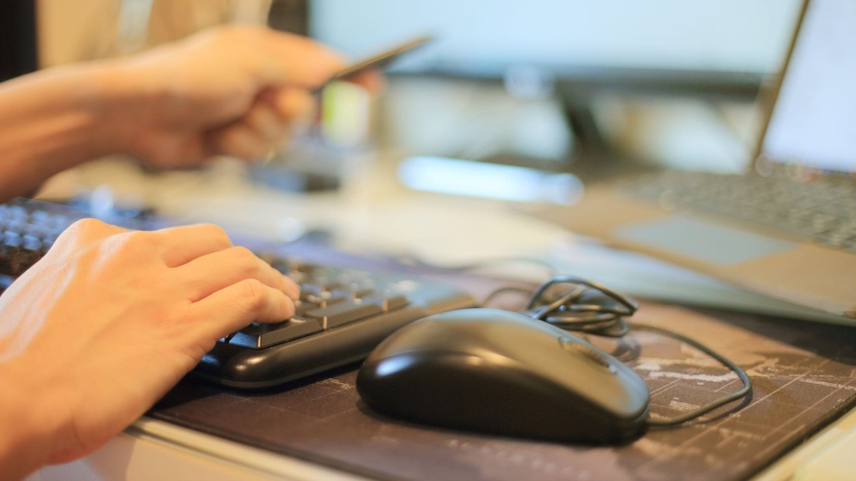 Testul viitorului. Meserii care ar putea dispărea de pe piață în următorii ani