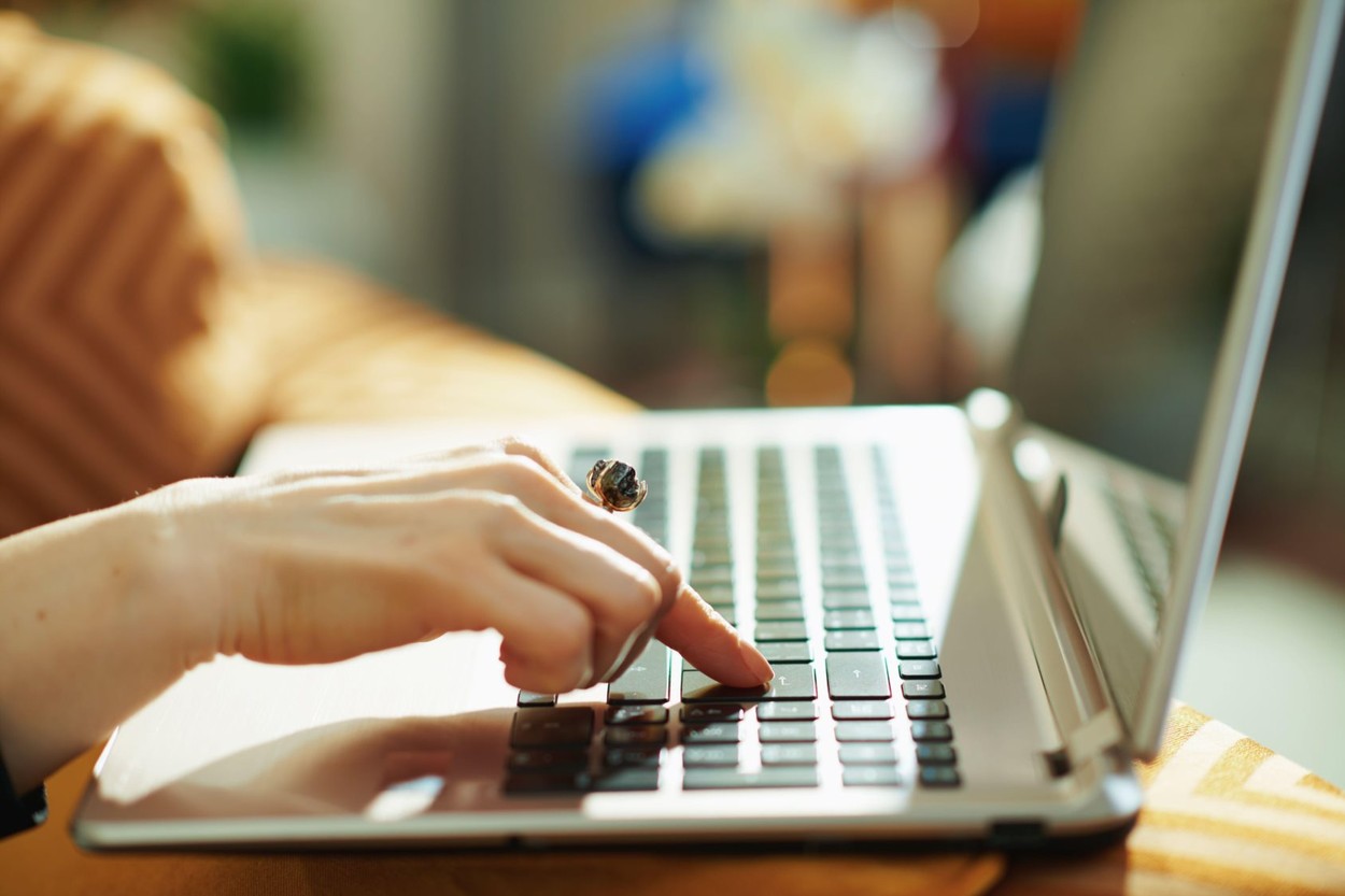 Poţi să combaţi epidemia la CODVidHack, maratonul pentru aplicaţii. Provocarea lansată programatorilor români