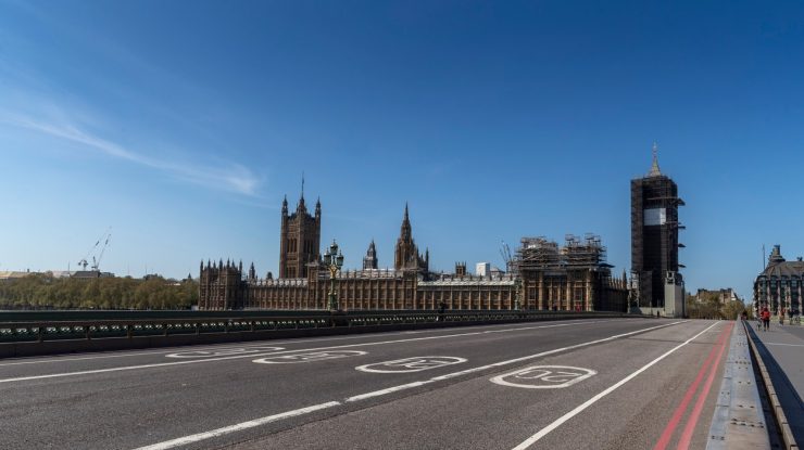 Două treimi dintre firmele mici din Marea Britanie au plasat angajaţii în şomaj tehnic