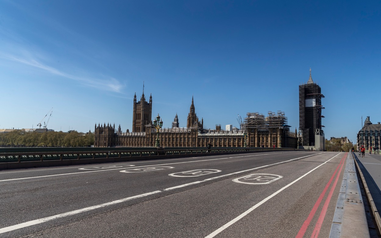 Londra atinge al doilea cel mai înalt nivel de infecție: „Schimbarea principală e că oamenii nu se pot întâlni cu alte familii, în interior”