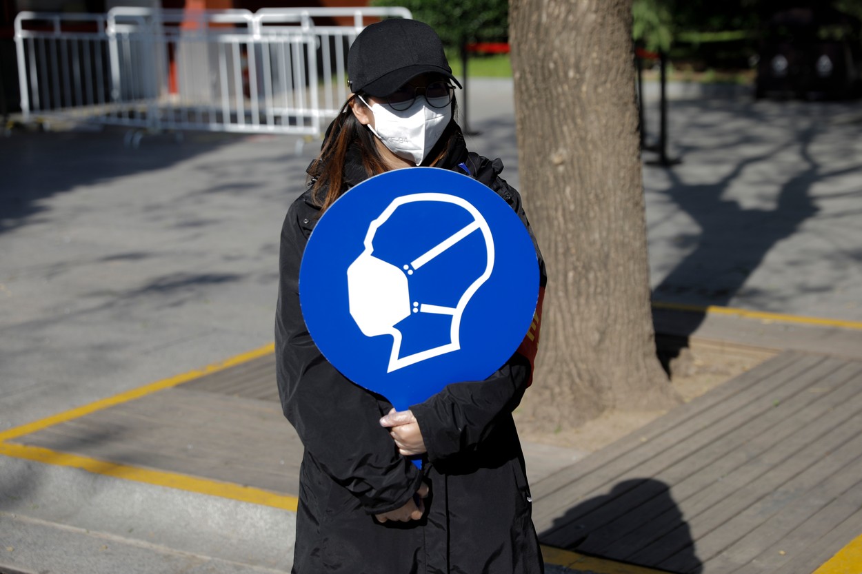 „Chipul coronavirusului” – O studentă din Hong Kong, ocolită de italieni: „Toți se uită lung la mine”