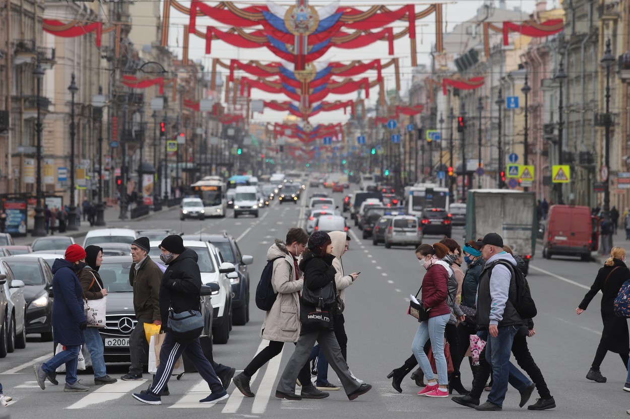 Coronavirusul și Rusia.  Vladimir Putin recunoaște că situația este complicată, iar medicii nu au echipamente