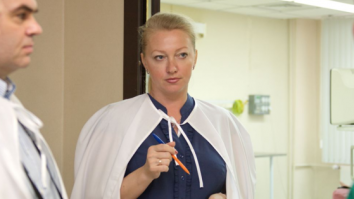 Un medic din Rusia a căzut de la etajul 5 în timp ce se certa cu ministrul Sănătății din cauza lipsurilor