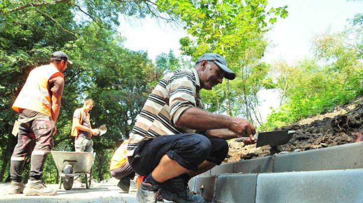 Ministrul muncii: 1,5 milioane de români primesc şomaj tehnic. Am făcut plăţi în valoare de 2,5 miliarde de lei