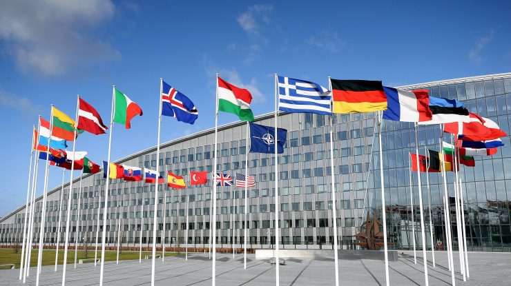 Reuniune de urgență la NATO după ce SUA a anunțat că se retrage din Acordul „Cer deschis“