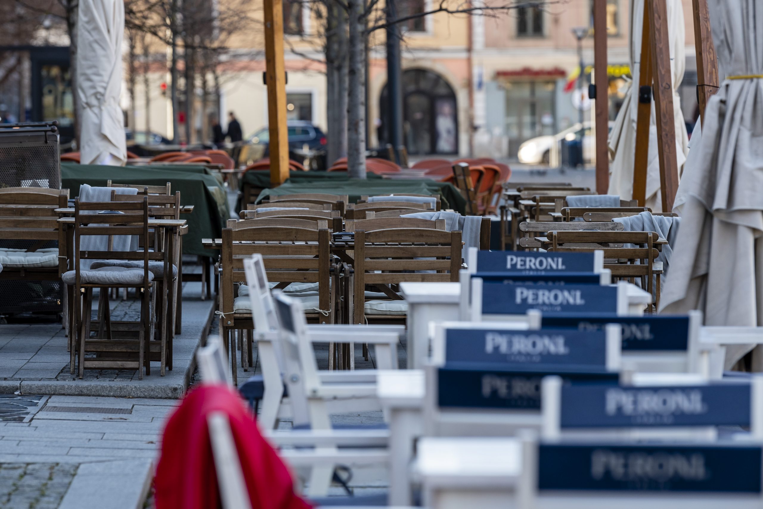 Redeschiderea teraselor: Prin ce se diferenţiază triajul epidemiologic de cel observațional