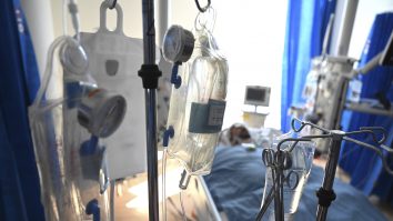 Premieră în Galați: A fost tratat cu plasmă și s-a vindecat de Covid-19