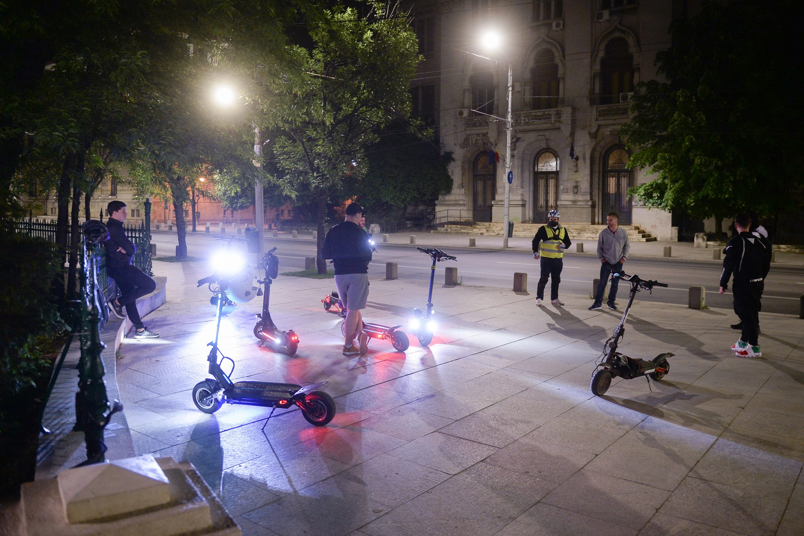 Starea de alertă, în ceaţă totală. Legea îți dă amenzi, dar ordonanța de urgență – nu