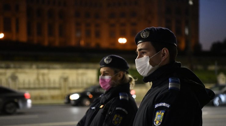 11 candidaţi din Prahova la şcoala de subofiţeri de jandarmi care au luat note de 2 şi 3 la concurs au fost notaţi cu 10 după contestaţii.