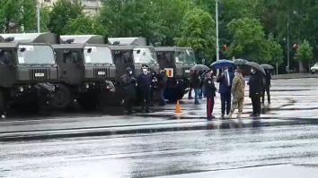 „Podul de camioane” cu echipamente sanitare oferite de România va pleca spre Republica Moldova