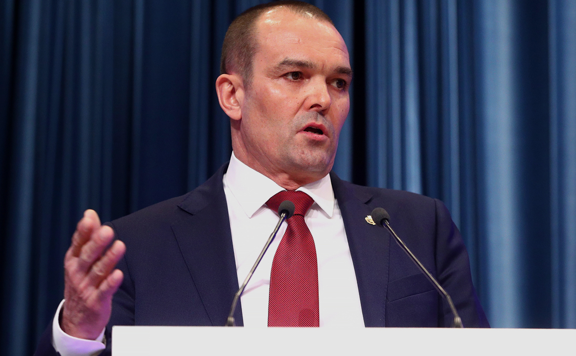 Un demnitar rus, concediat din cauza unei glume proaste, l-a dat în judecată pe Putin