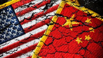 China aruncă săgeți către SUA: „Vom contracara ingerinţele Statelor Unite în Hong Kong”