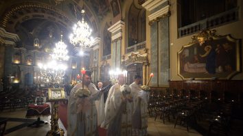 Reacția BOR la decizia fără precedent a IPS Teodosie de a oferi Lumină în această noapte