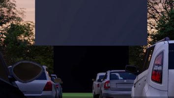 Guvernul nu te mai lasă să te bucuri nici măcar de cinema drive-in