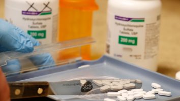 OMS suspendă testele clinice cu hidroxiclorochină