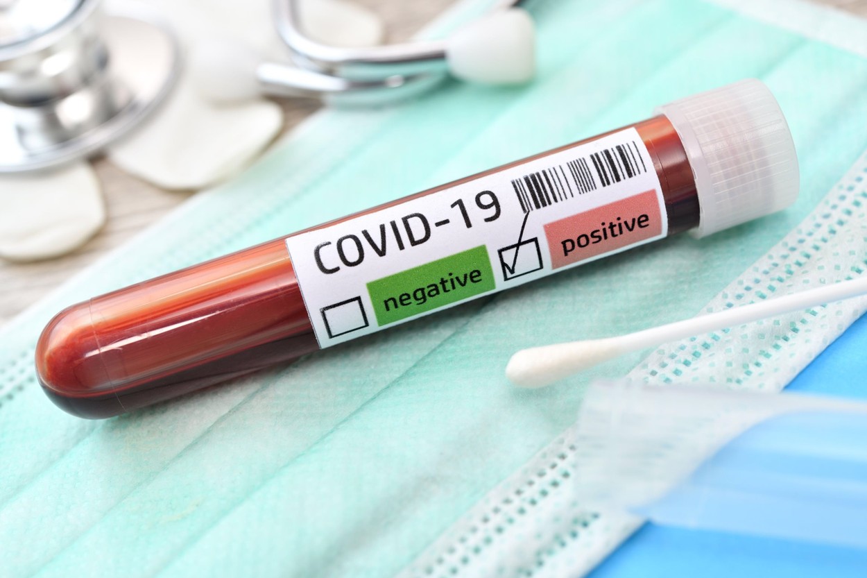 Compania Merck testează un medicament revoluționar care să provoace o „eroare catastrofală” și să distrugă coronavirusul