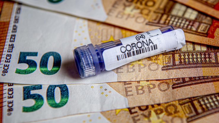 12.000 de angajaţi concediați și 4000 în șomaj tehnic și 12 miliarde de dolari datorie. Pandemia de Coronavirus afectează grav compania Hertz