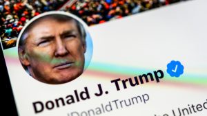 Trump aduce acuzații grave la adresa platformei Twitter. De la ce a pornit discuția