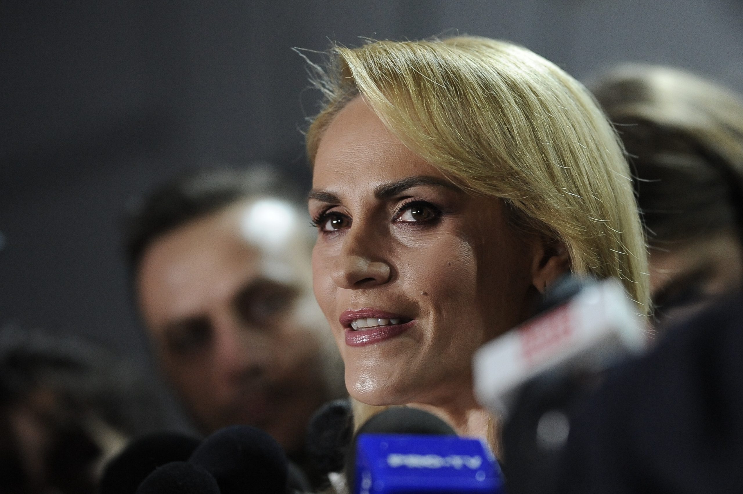 Gabriela Firea va depune plângere împotriva Ministerului Sănătății pentru că testarea în București nu a primit autorizare