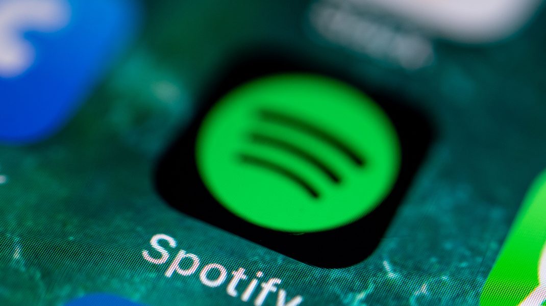 Episoade lui Joe Rogan dispărute de pe Spotify