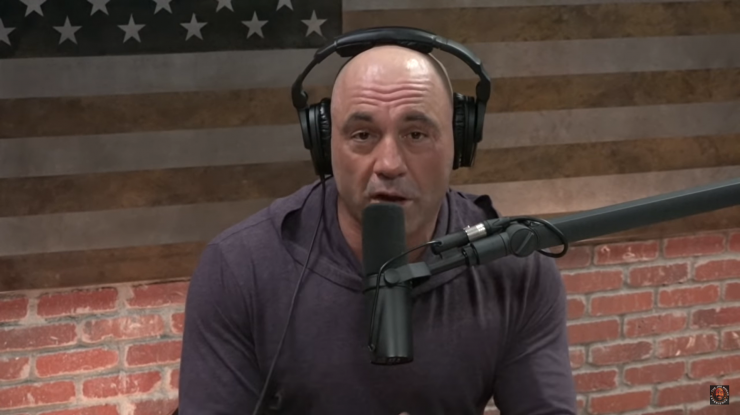 Joe Rogan își mută podcastul de pe YouTube, în urma unei tranzacții de 100 milioane de dolari. Pe ce platforma va merge