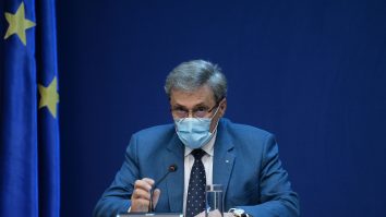 De la 1 sau 15 iunie, regulile s-ar putea relaxa. Uite ce spune Marcel Vela despre petrecerile de apartament